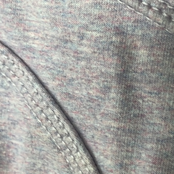 Lululemon Scuba Hoodie *Light Cotton Fleece
Heathered Lavender Dusk - Picture 6 of 14